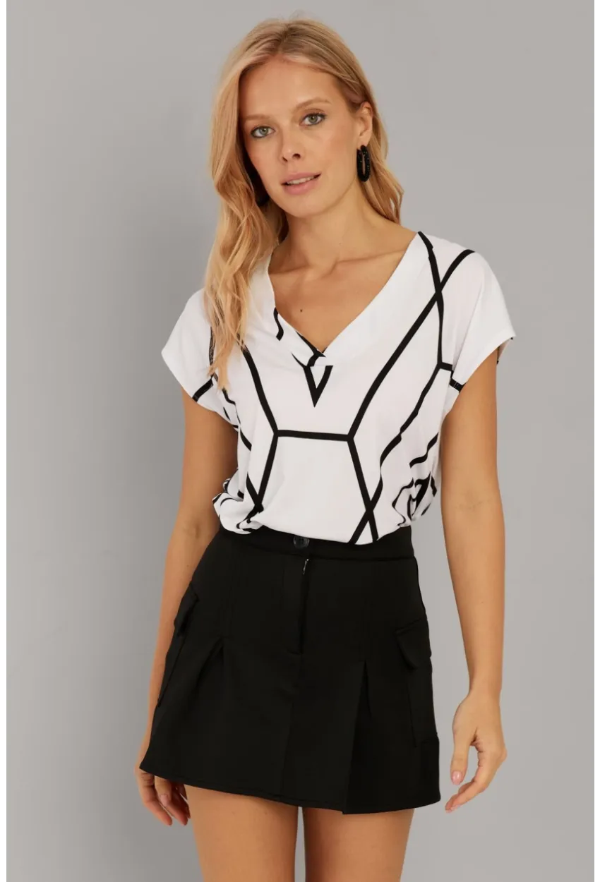 Kadın Beyaz V Yaka Desenli Bluz AYD293
