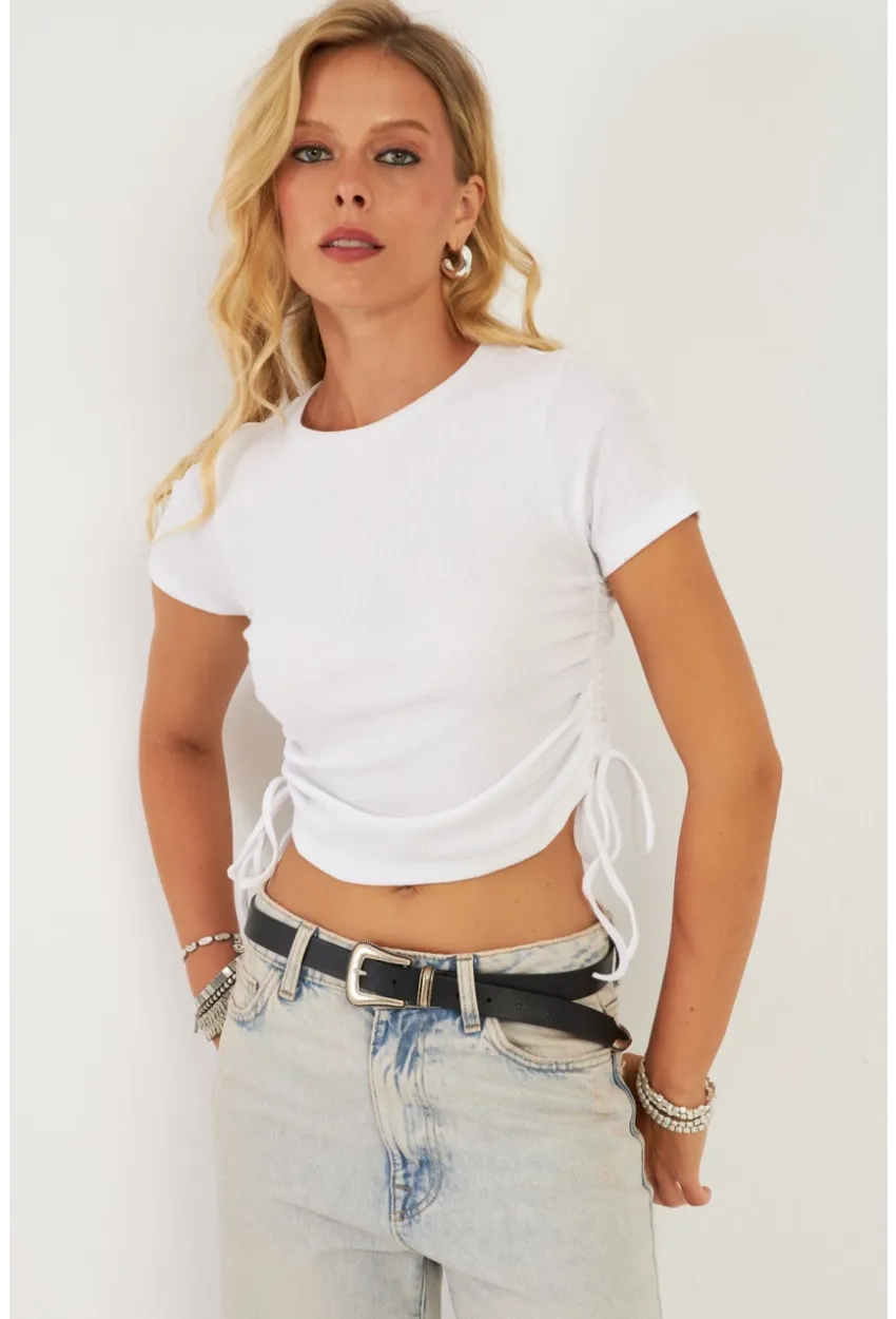 Kadın Beyaz Yanları Büzgülü Kaşkorse Bluz AYD355