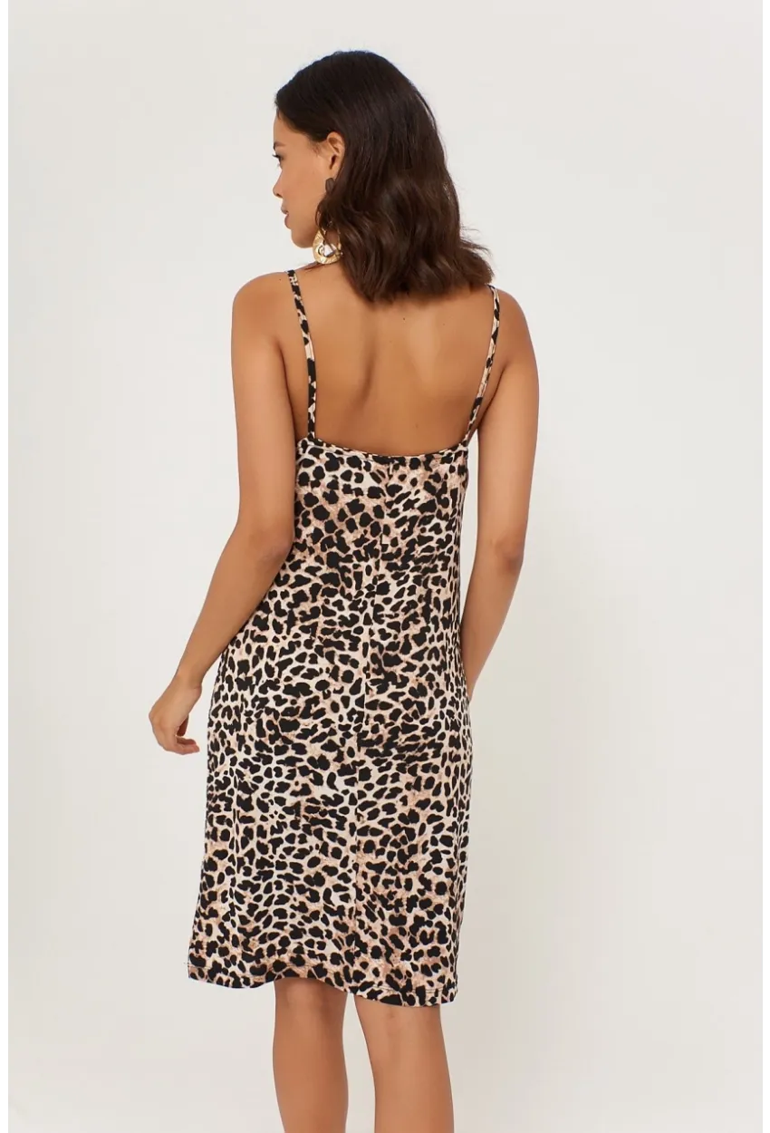 Kadın Camel Leopar Desenli Degaje Yaka Elbise LPP1130