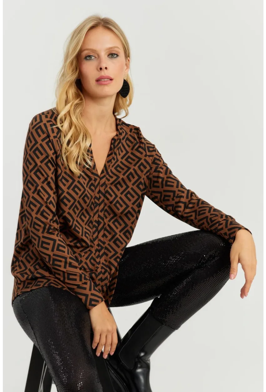 Kadın Camel-Siyah V Yaka Bluz AYD258