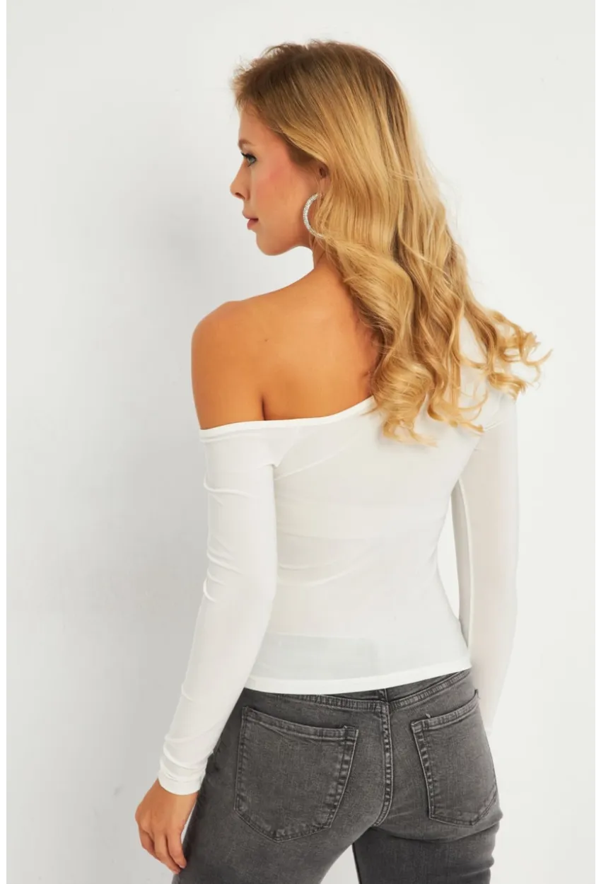 Kadın Ekru Aksesuarlı Büzgülü Bluz GÇ189