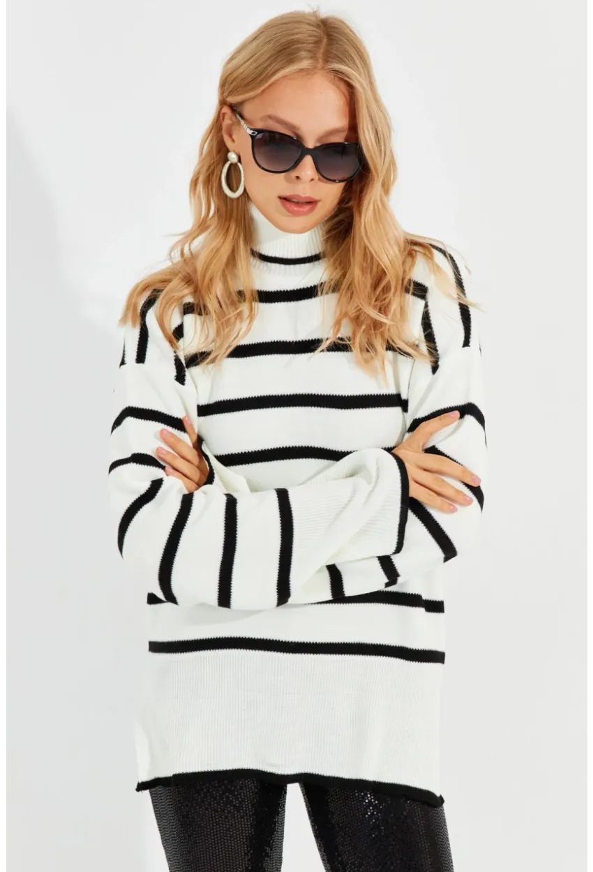 Kadın Ekru Balıkçı Yaka Çizgili Kazak Q976