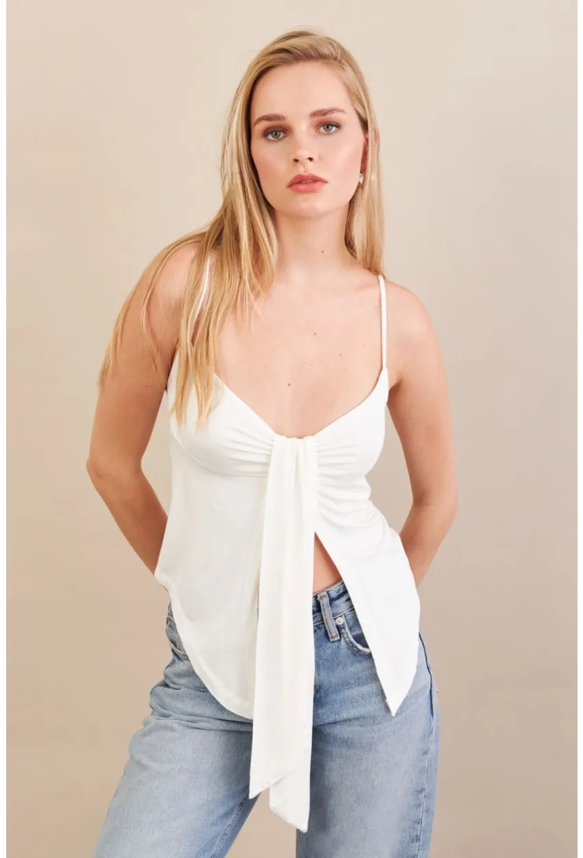 Kadın Ekru Büzgülü Asimetrik Bluz ZH172