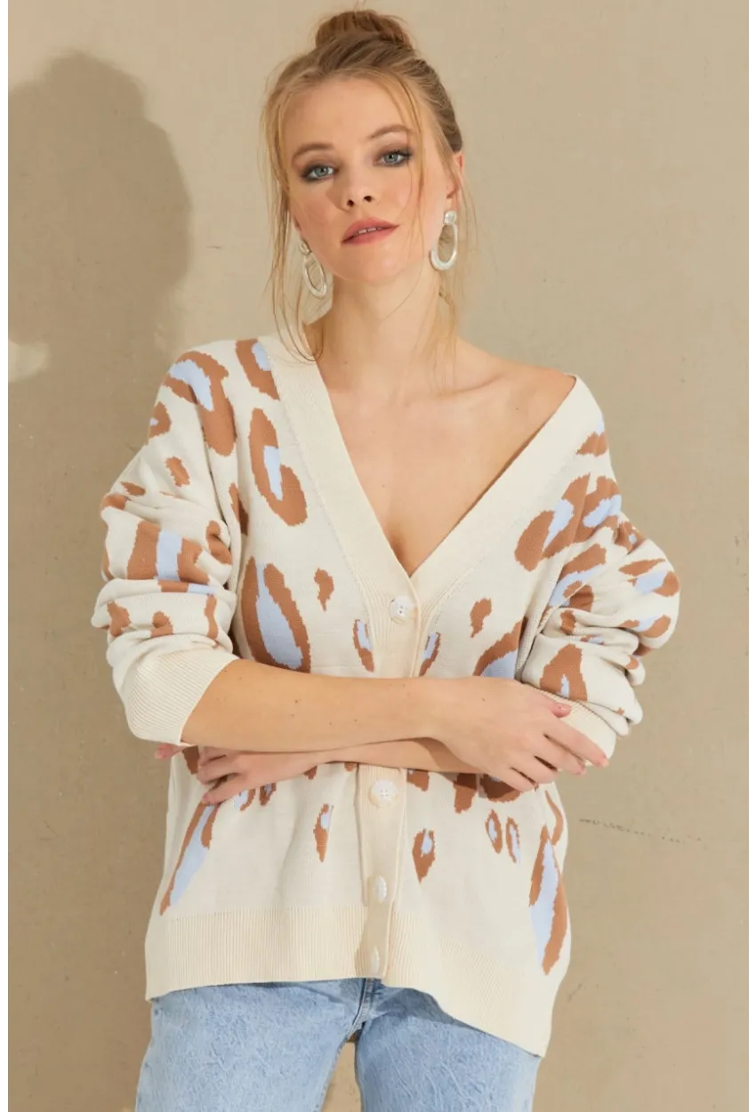 Kadın Ekru-Kahve Desenli Düğmeli Hırka KZ2495