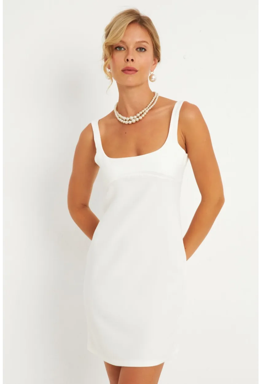 Kadın Ekru Kare Yaka Mini Elbise KED4291