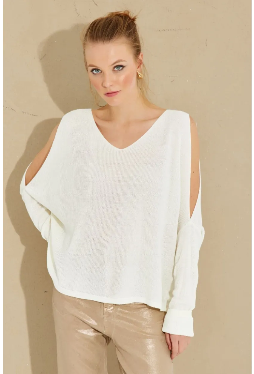 Kadın Ekru Kolu Yırtmaçlı Triko Bluz SMT221