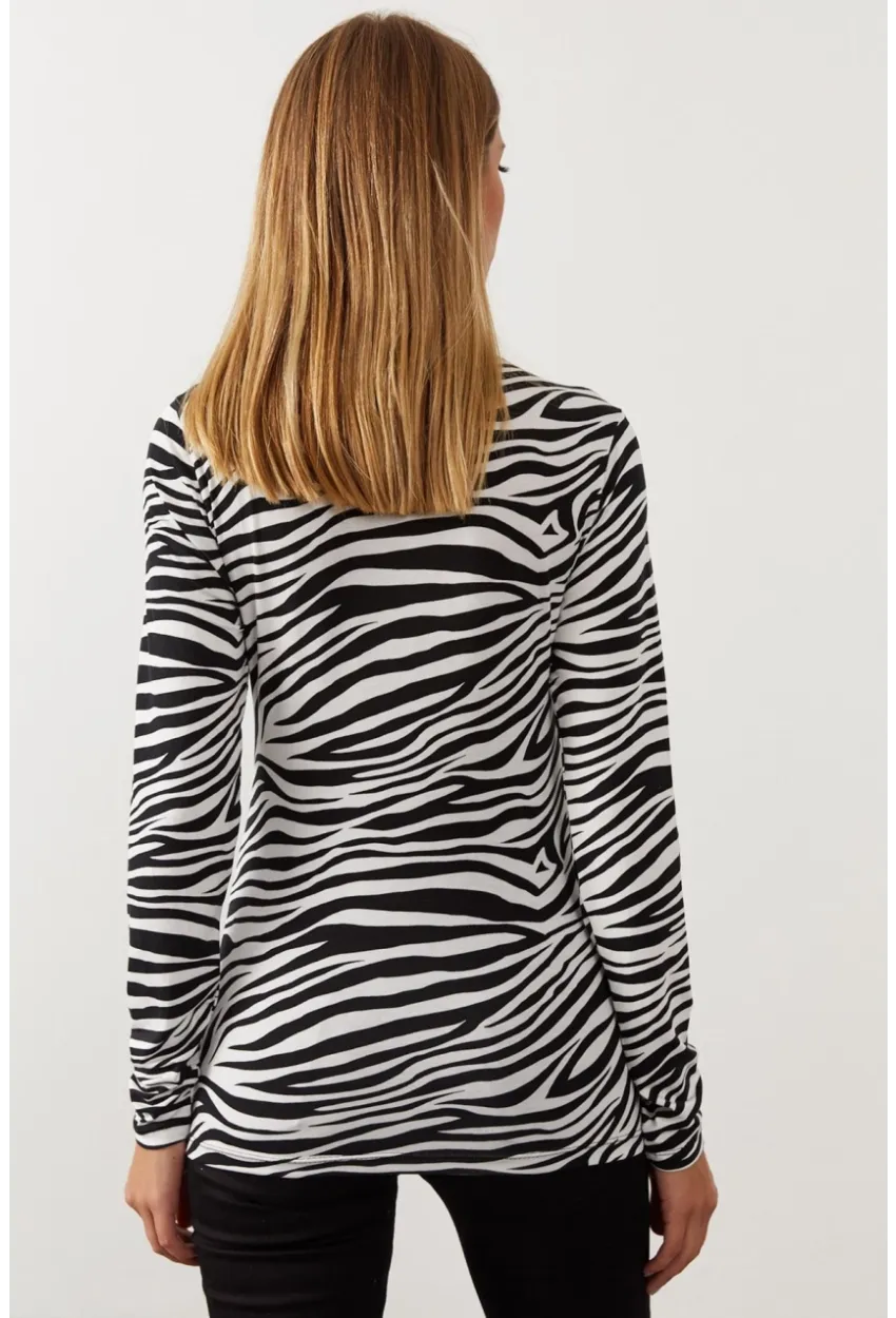 Kadın Ekru-Sıyah Yarım Balıkçı Zebra Desen Bluz LPP1133