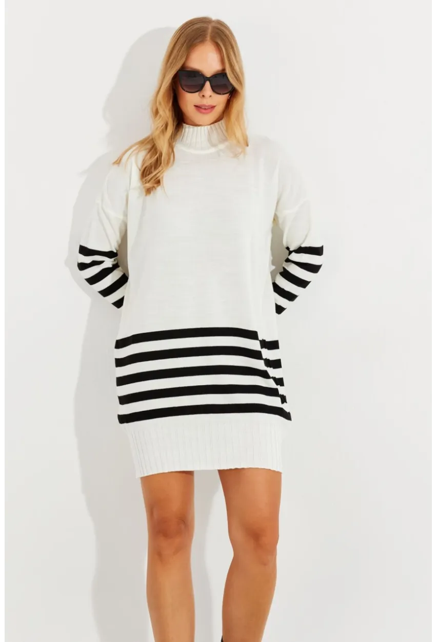 Kadın Ekru Triko Çizgili Tunik YV202