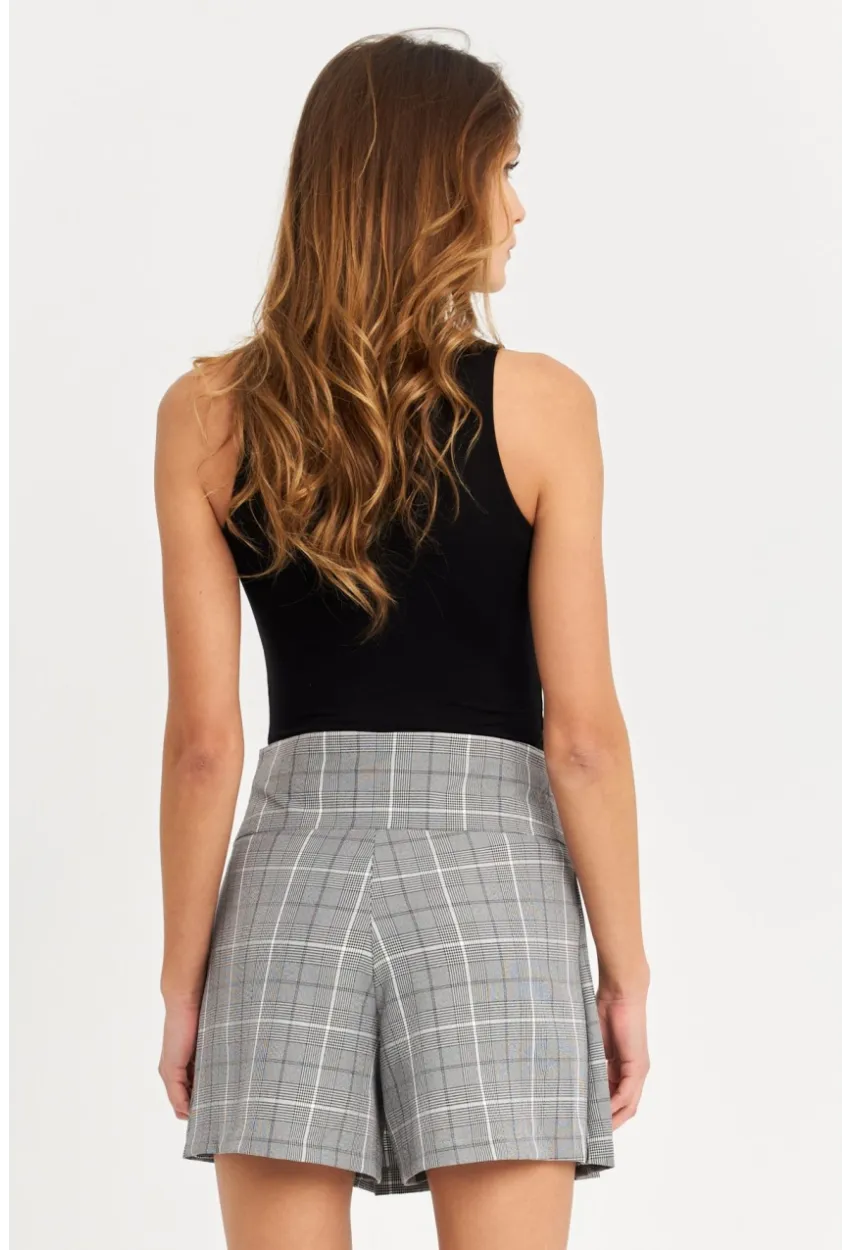 Kadın Gri Kemer Detaylı Ekose Şort Etek FS9473