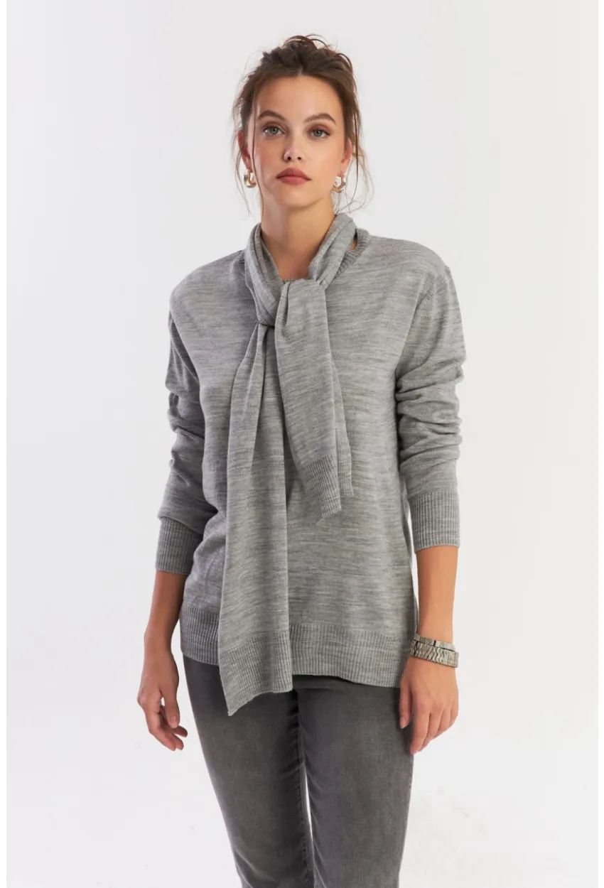 Kadın Gri Şal Aksesuarlı Triko Bluz YV286