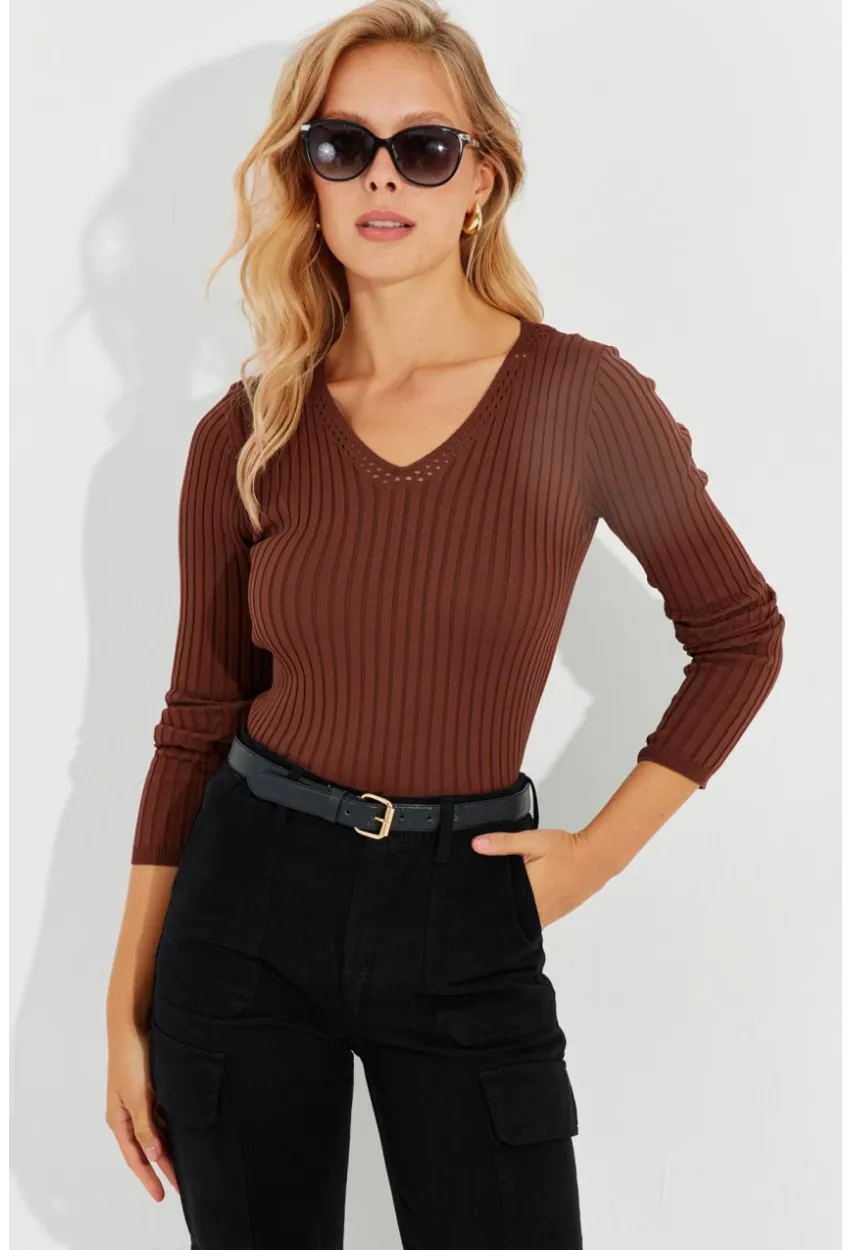 Kadın Kahve V Yaka Fitilli Triko Bluz SMT216