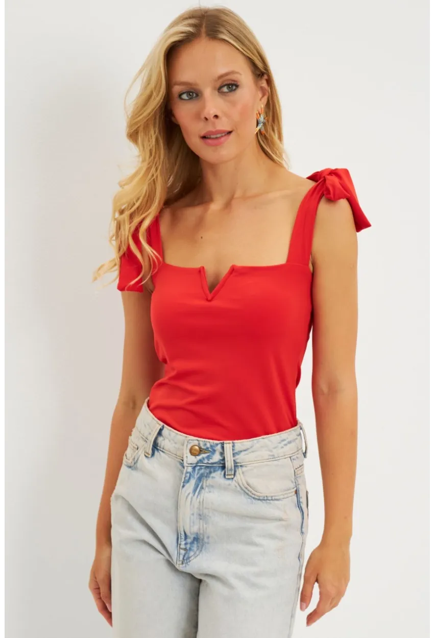 Kadın Kırmızı Omuz Bağlamalı Bluz EY2795