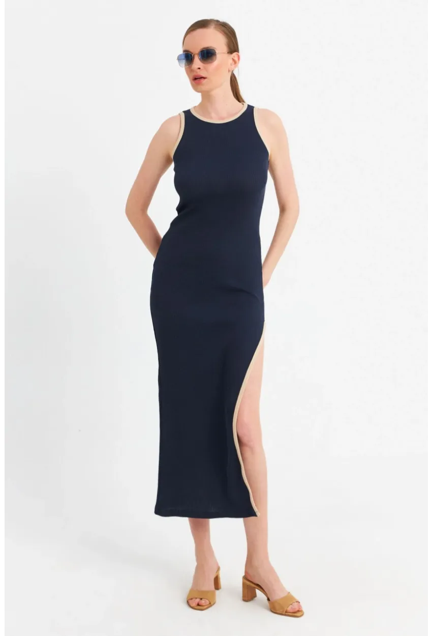 Kadın Lacivert Kontrast Biyeli Yırtmaçlı Maxi Elbise OR2087