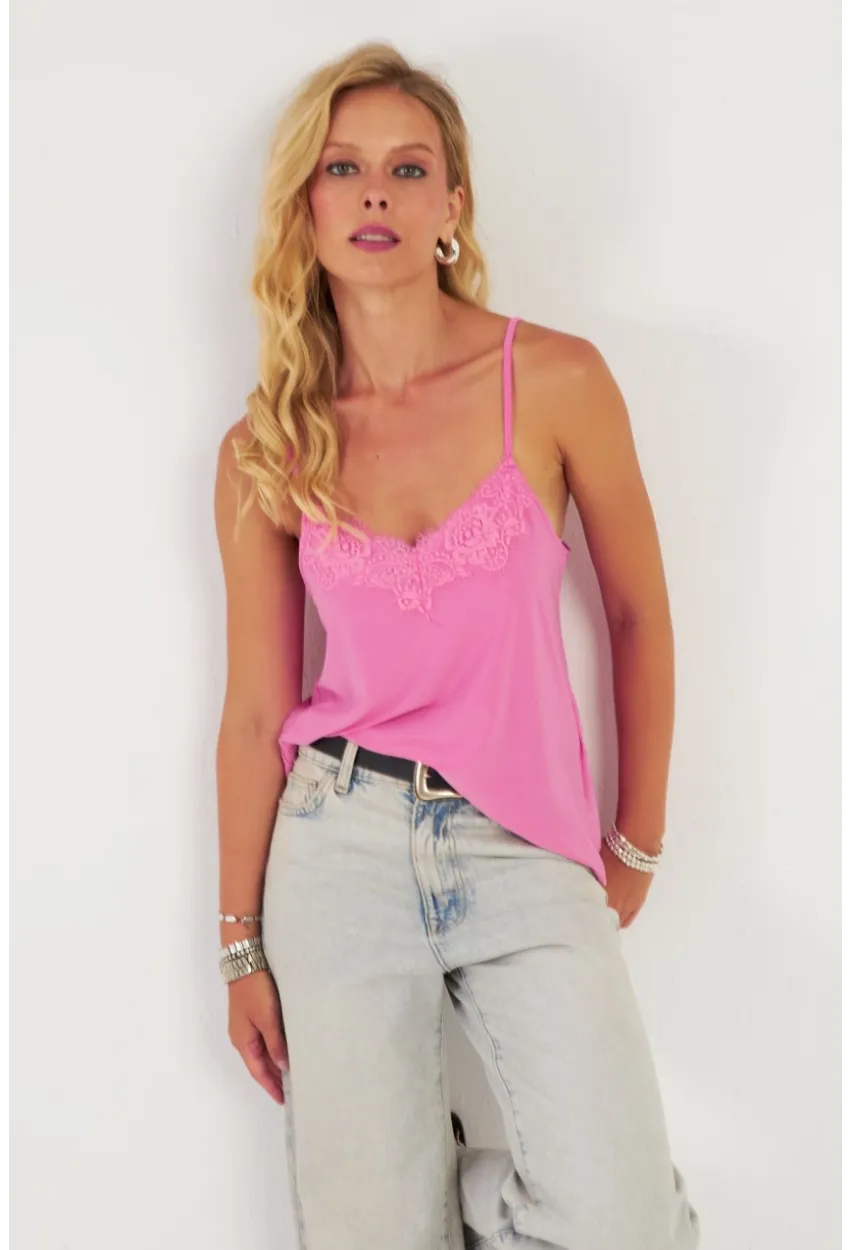 Kadın Pembe Dantelli Atlet AYD353