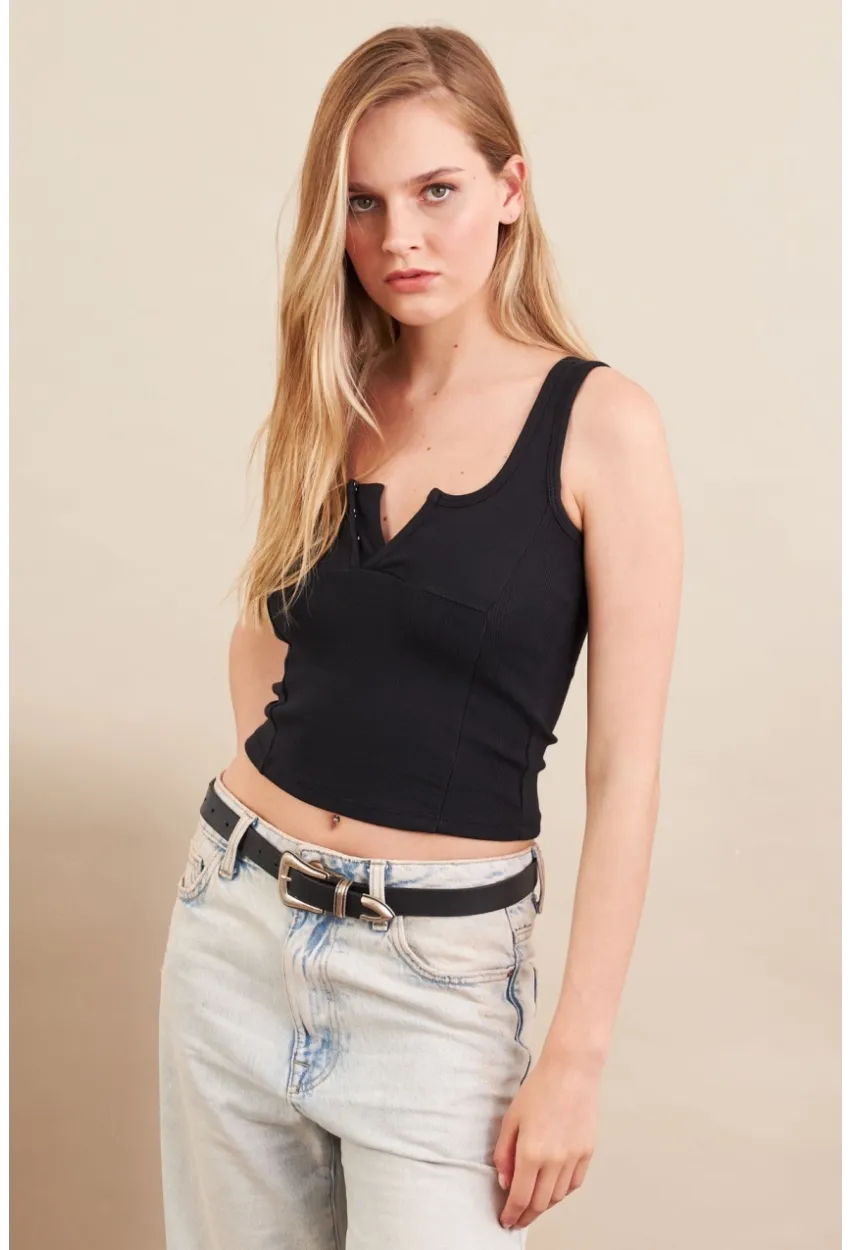 Kadın Siyah Agraflı Kısa Bluz ZH167