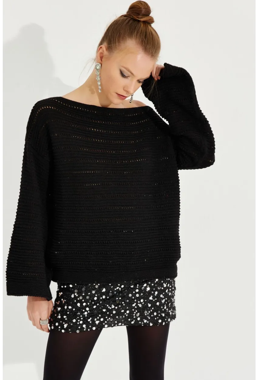 Kadın Siyah Ajurlu Triko Bluz YV213