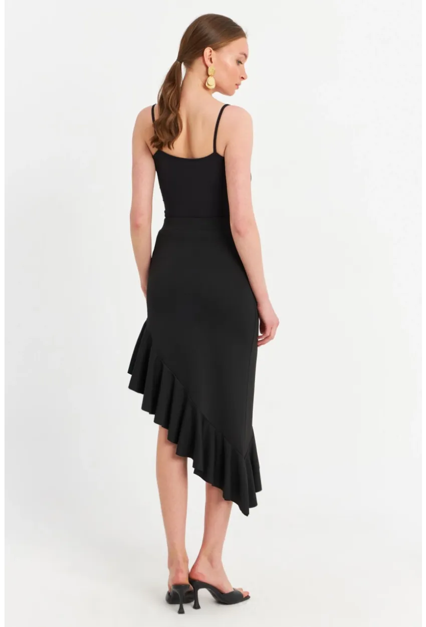 Kadın Siyah Asimetrik Pileli Etek EV741