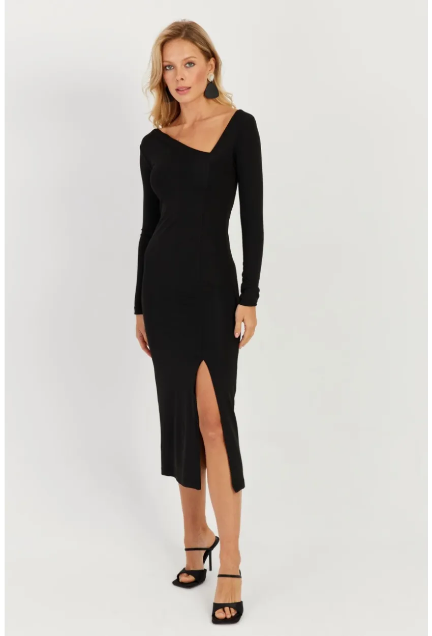 Kadın Siyah Asimetrik Yaka Yırtmaçlı Midi Elbise EY2708