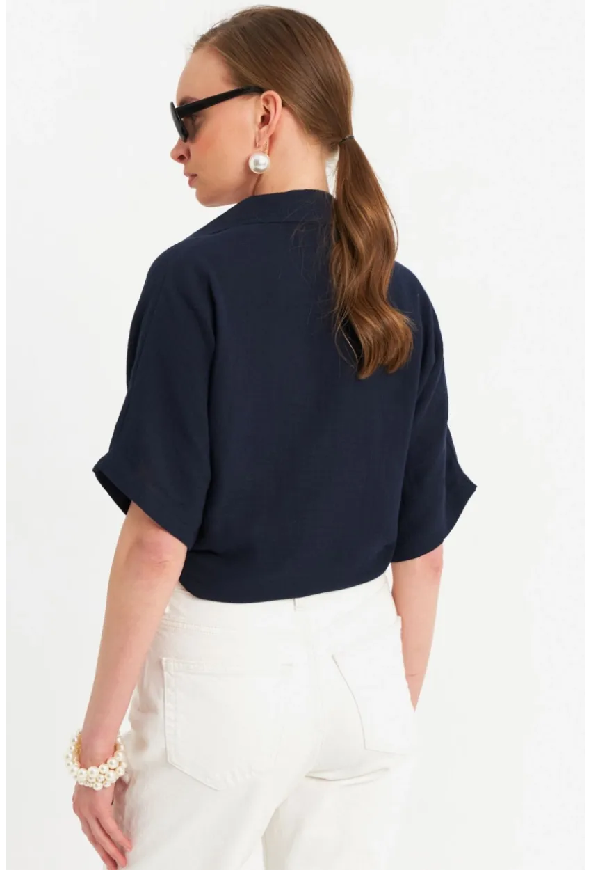 Kadın Siyah Bağlamalı Keten Bluz BTH16