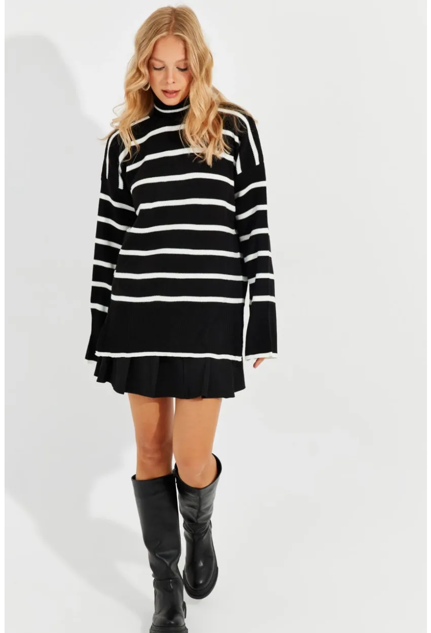 Kadın Siyah Balıkçı Yaka Çizgili Kazak Q976