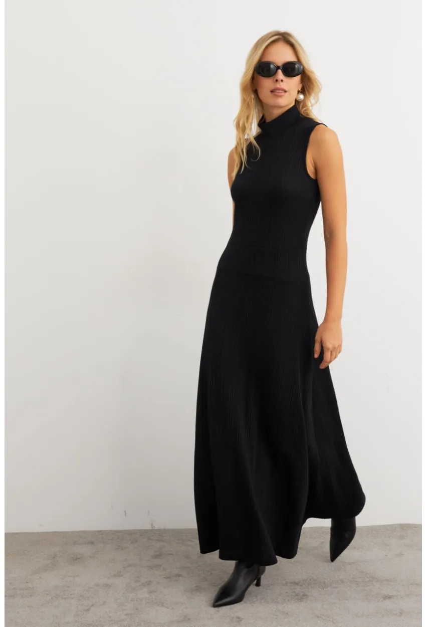 Kadın Siyah Basic Maxi Elbise MTF29