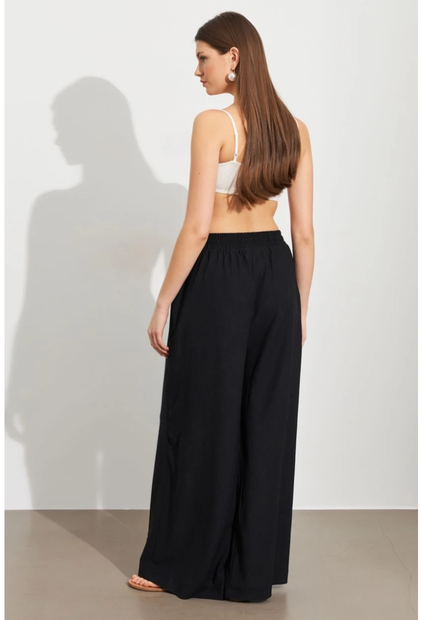Kadın Siyah Beli Lastikli Bürümcük Pantolon ROP105
