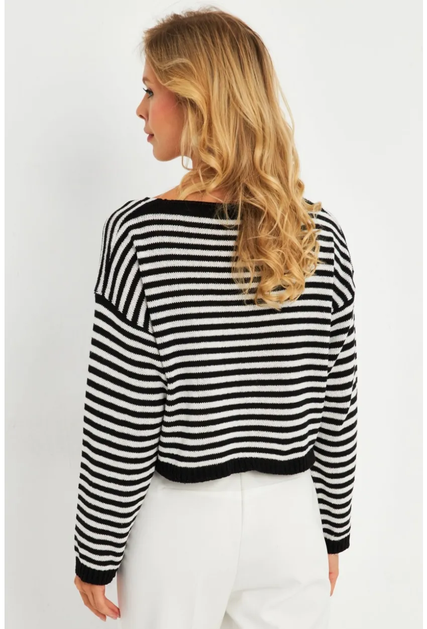 Kadın Siyah-Beyaz V Yaka Çizgili Bluz YV280