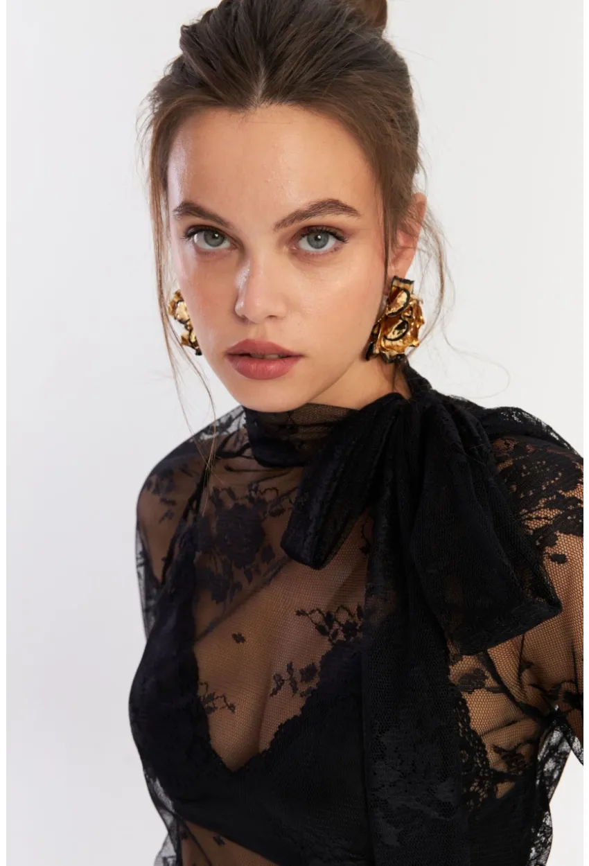 Kadın Siyah Boyun Bağlamalı Tül Bluz EY2929