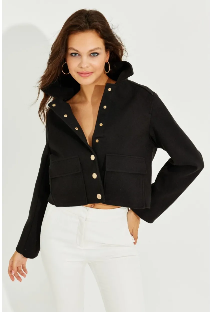 Kadın Siyah Cepli Kısa Kaşe Ceket TW50048