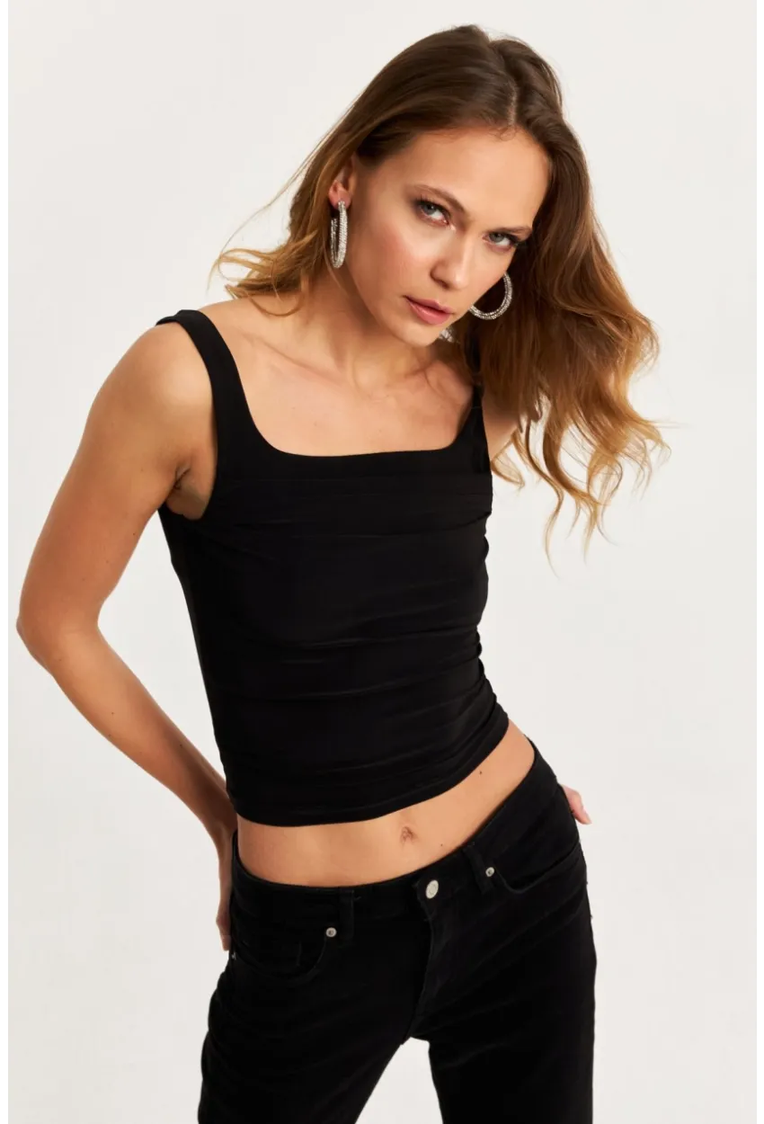 Kadın Siyah Degaje Yaka Askılı Atlet GÇ199