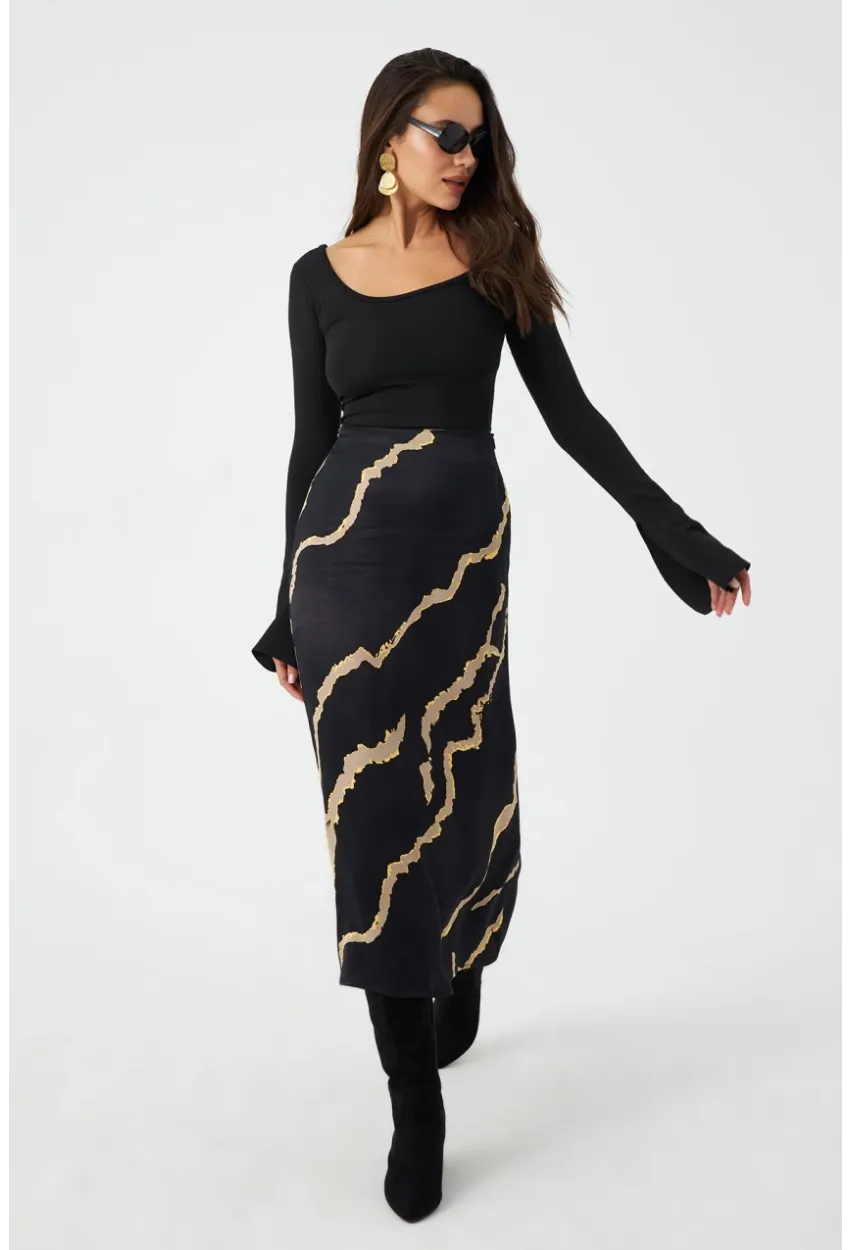 Kadın Siyah Desenli Saten Etek MCAR1060