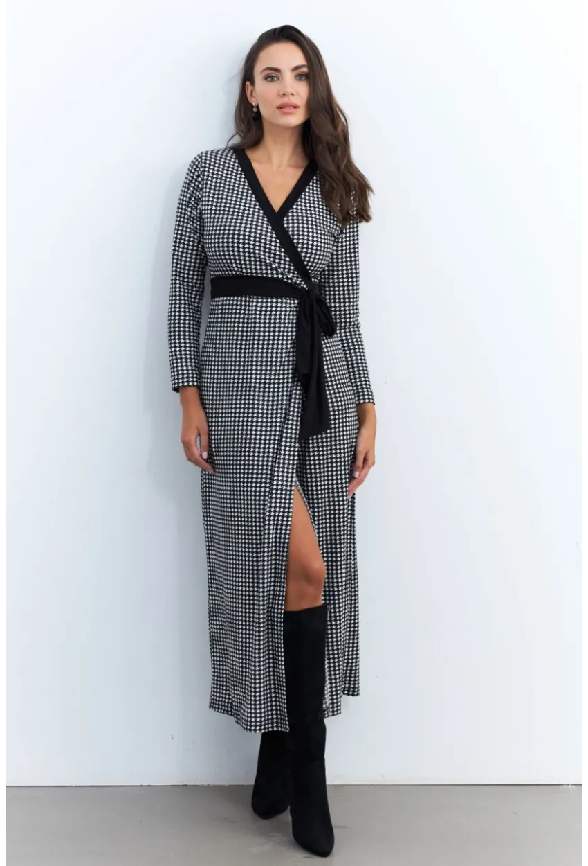 Kadın Siyah-Ekru Kruvaze Kazayağı Maxi Elbise EY2941