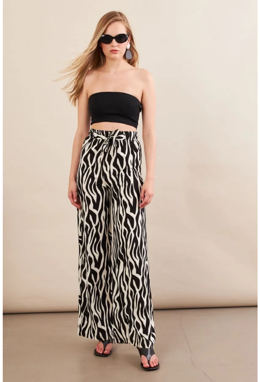 Kadın Siyah-Ekru Zebra Desenli Yüksel Bel Pantolon PİK50