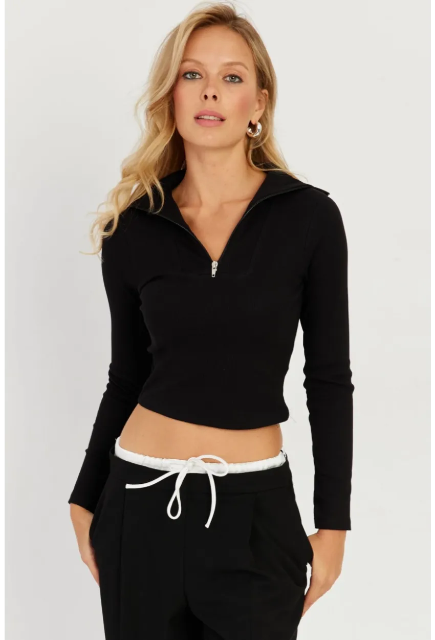 Kadın Siyah Fermuarlı Kısa Bluz CY336