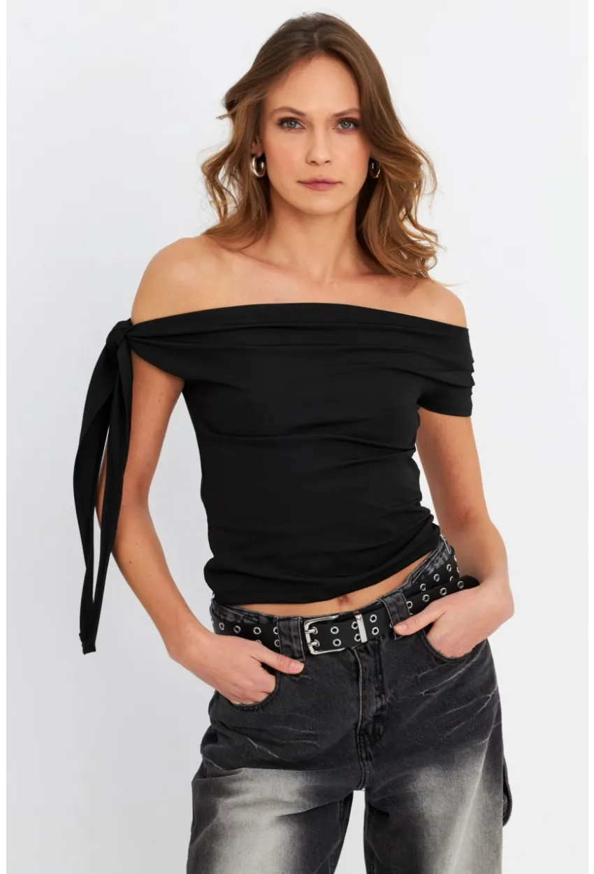 Kadın Siyah Fiyonklu Crop Bluz SDY1247