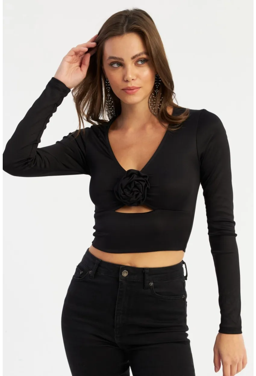 Kadın Siyah Gül Detaylı Pencereli Bluz AYD378