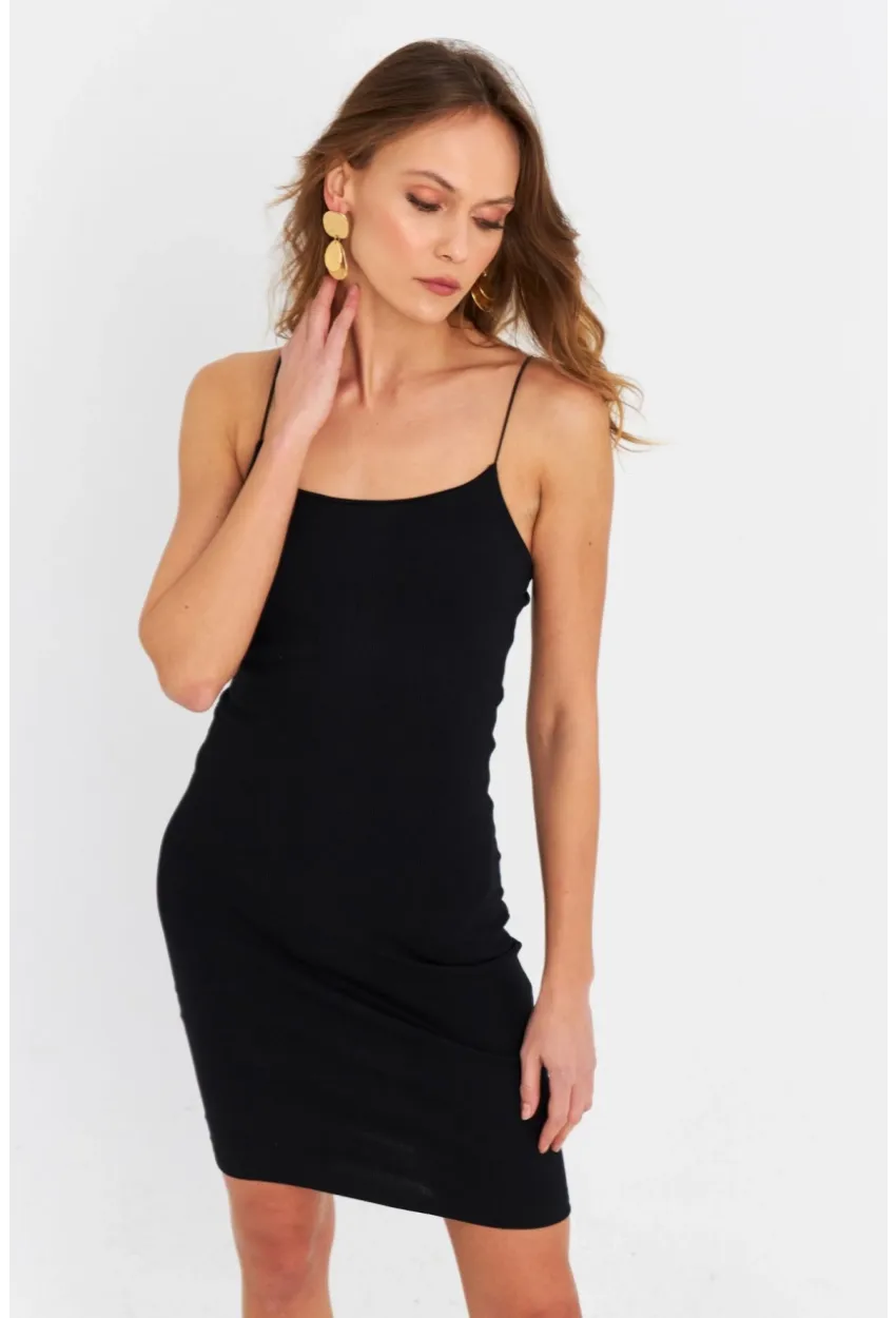 Kadın Siyah İp Askılı Kaşkorse Midi Elbise RSP248