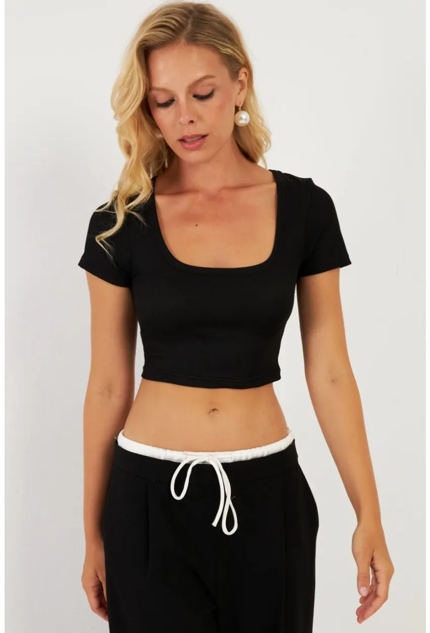 Kadın Siyah Kare Yaka Crop Bluz CG360