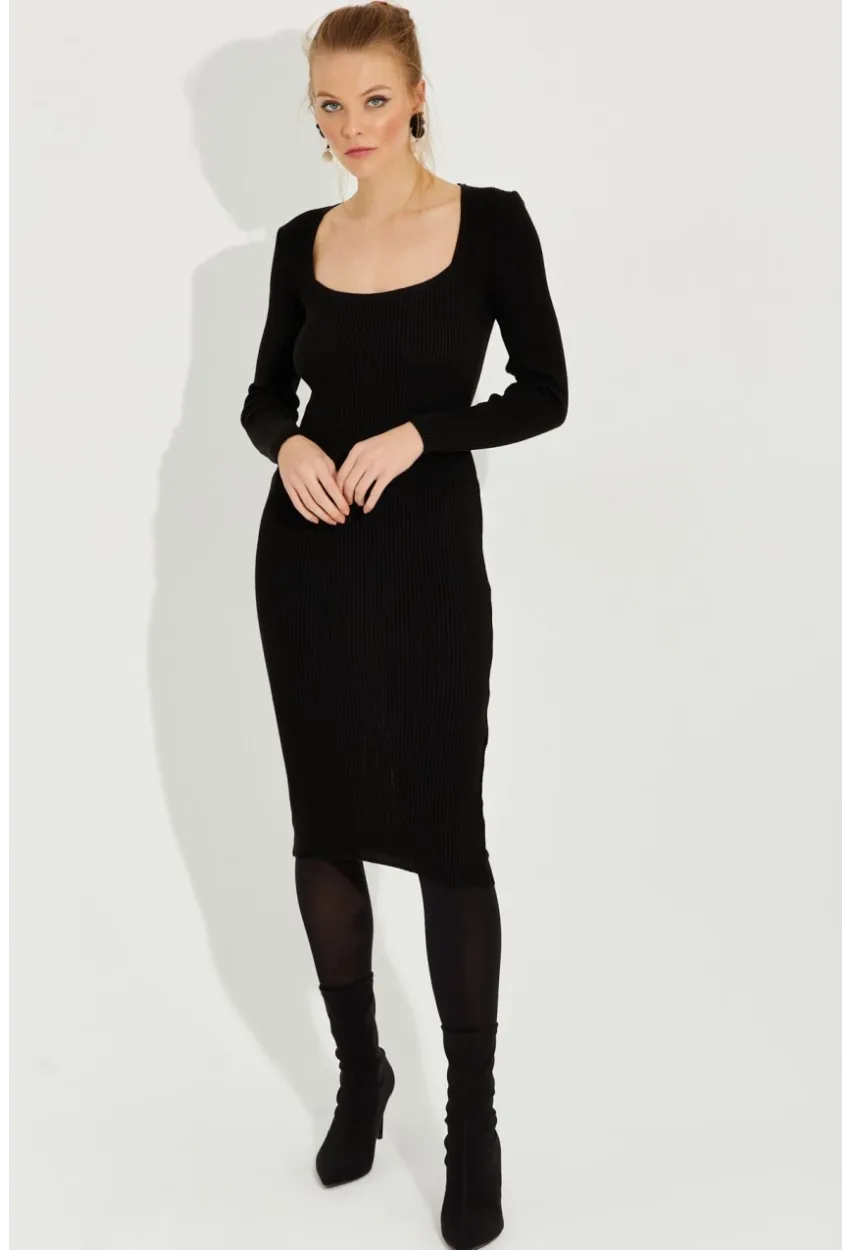 Kadın Siyah Kare Yaka Triko Midi Elbise SF2520