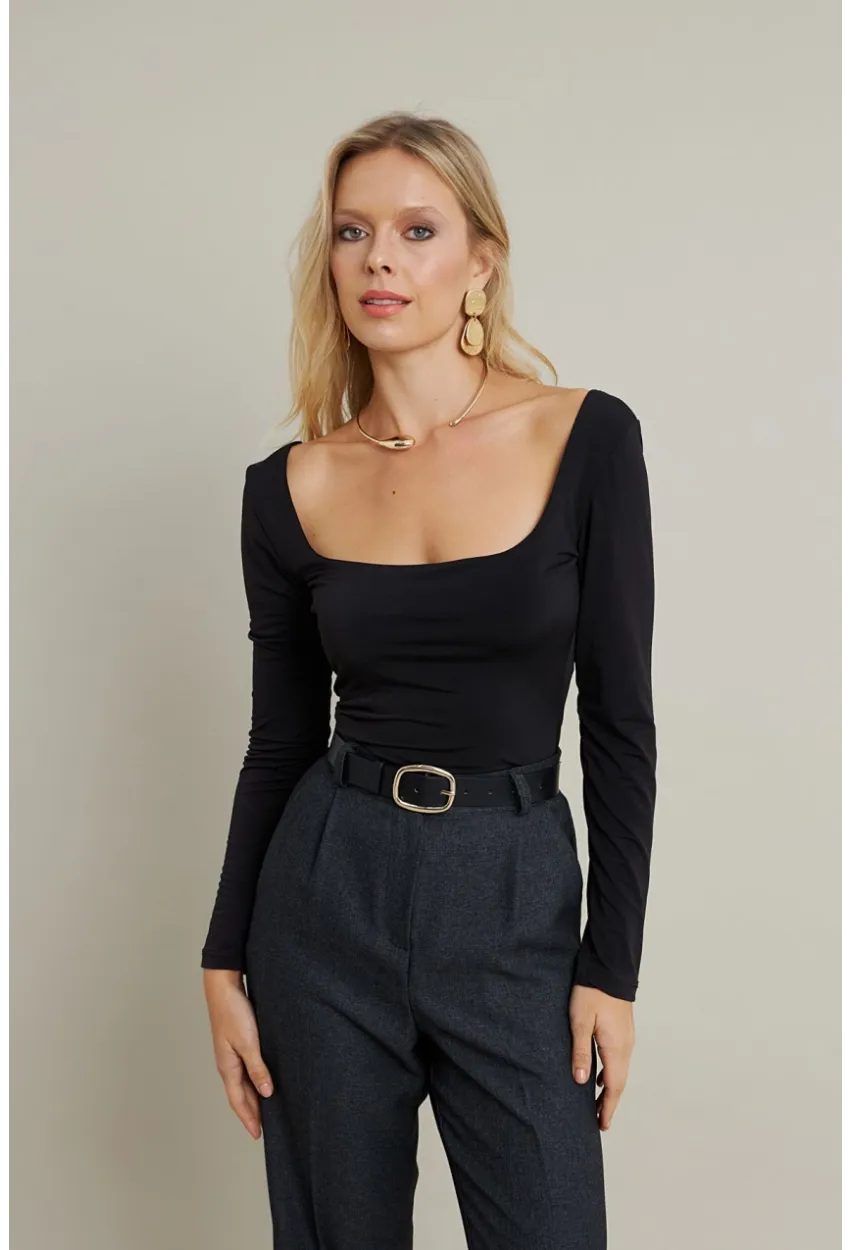 Kadın Siyah Kayık Yaka Bluz DMR387