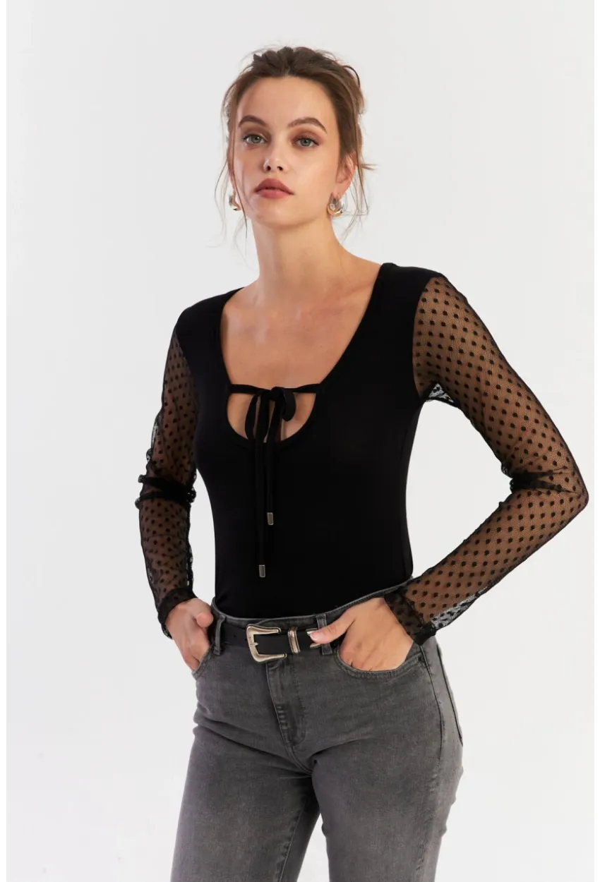 Kadın Siyah Kolları Tül Bluz EY2917