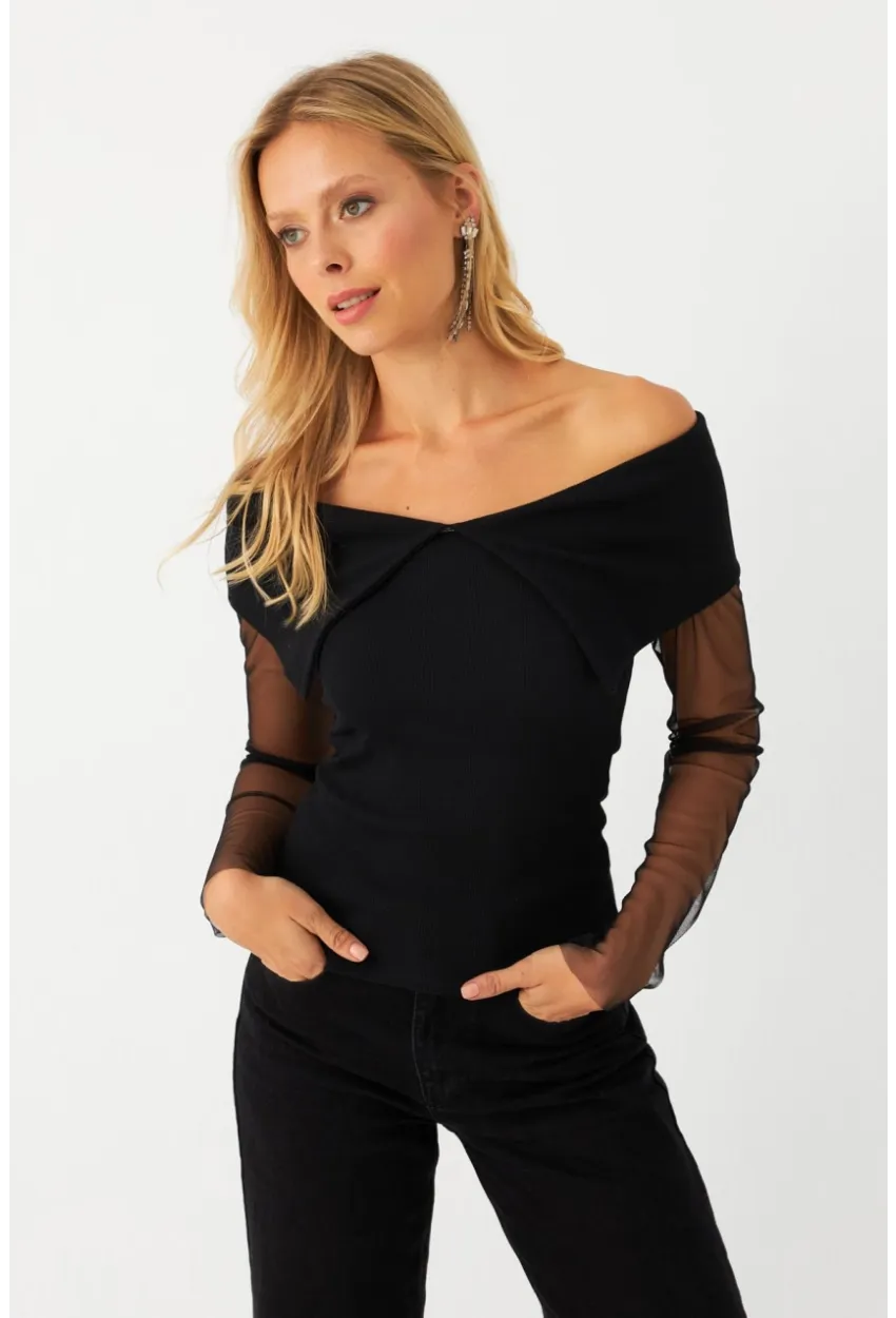 Kadın Siyah Kolları Tül Kaşkorse Bluz EY3001