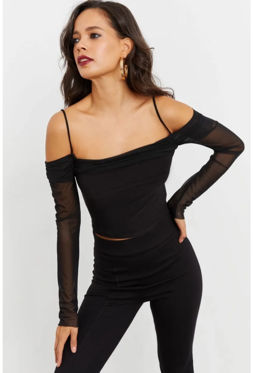 Kadın Siyah Kolları Tül Madonna Yaka Crop Bluz B1927