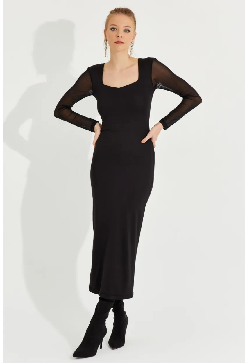 Kadın Siyah Kolları Tül Midi Elbise EY2599