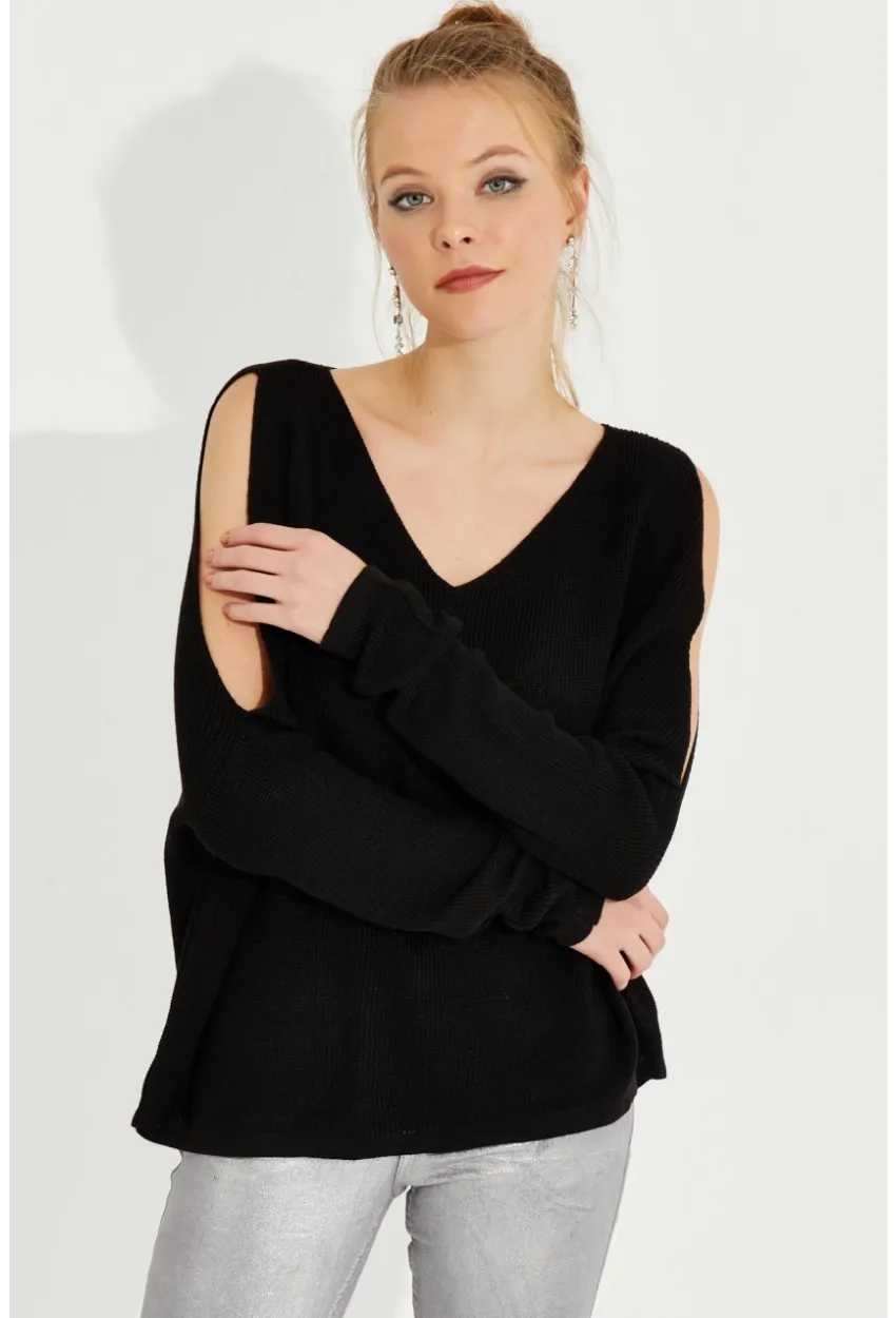 Kadın Siyah Kolu Yırtmaçlı Triko Bluz SMT221