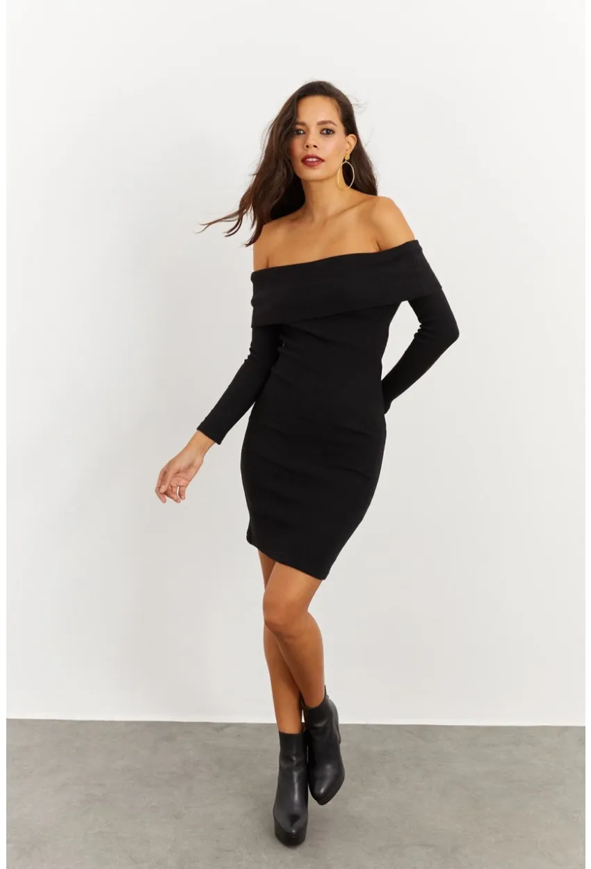 Kadın Siyah Madonna Yaka Kaşkorse Elbise CG272