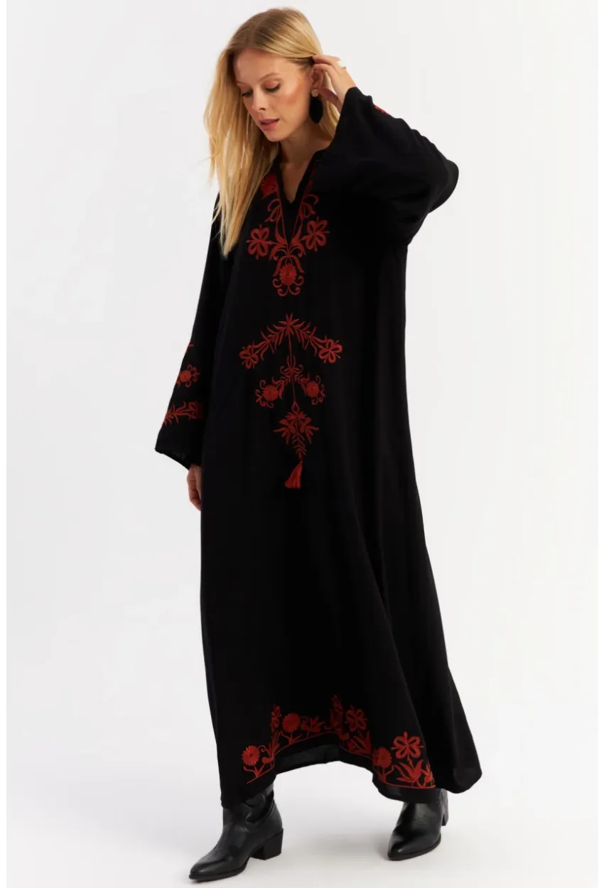 Kadın Siyah Nakışlı Maxi Elbise ALO14