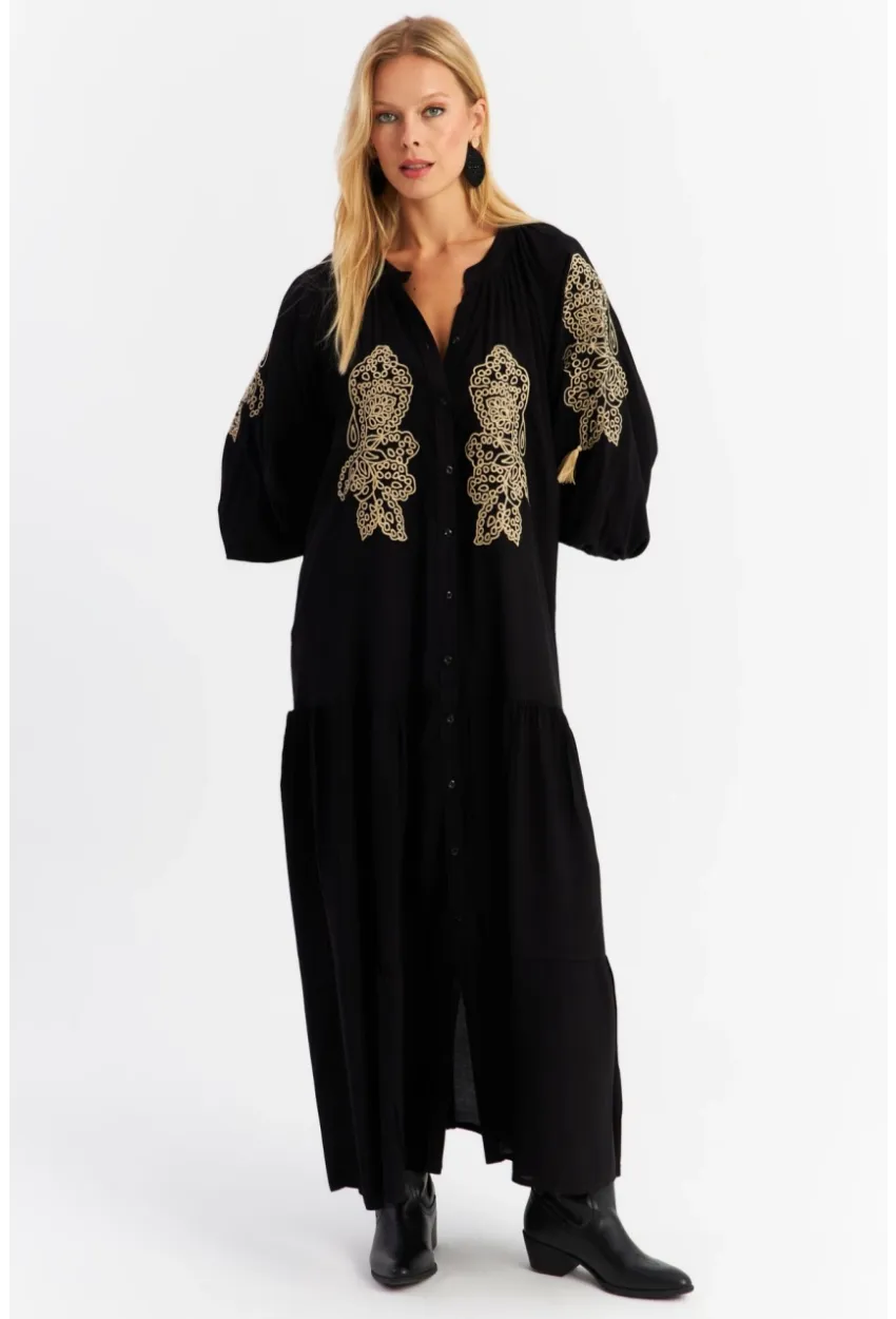 Kadın Siyah Nakışlı Volanlı Maxi Elbise MALO7