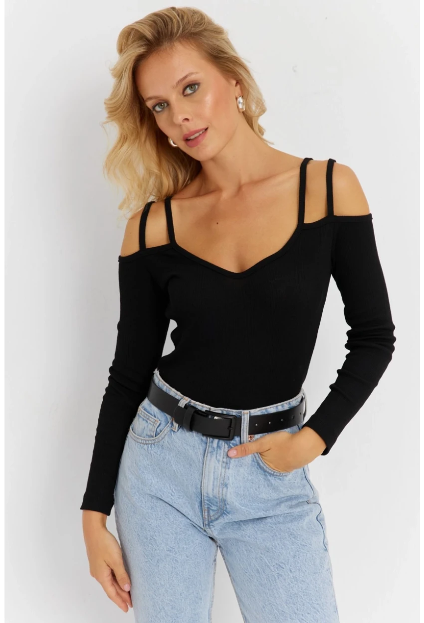 Kadın Siyah Omuzları Açık Kaşkorse Bluz EY2889
