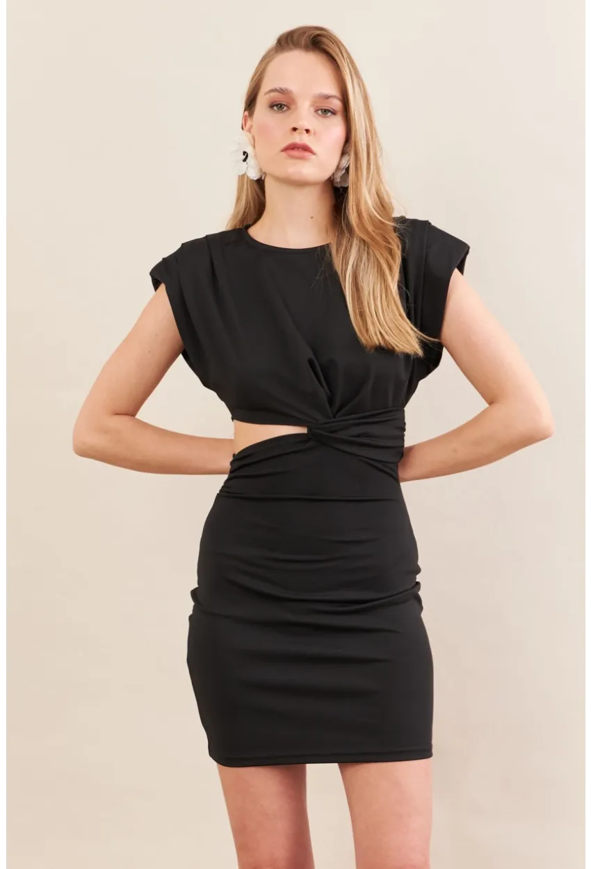 Kadın Siyah Omuzları Vatkalı Pencereli Mini Elbise İRE103
